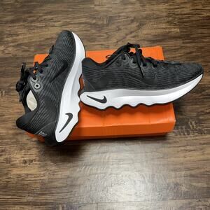 Nike Motiva Women's Size 6 Black White Shoes DV1238 Gym Running Walking Sneakers